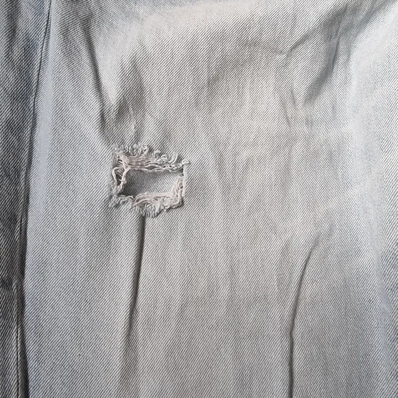 Abercrombie & Fitch  Distressed Boyfriend Ankle Length Light Wash Denim Overalls - Picture 9 of 11